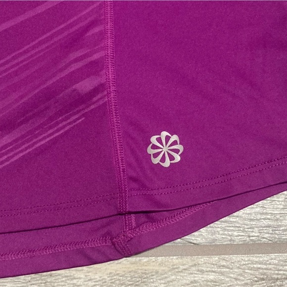 Nike Running Womens Dri-fit Long Sleeve Tech Shirt, Large - Picture 6 of 12